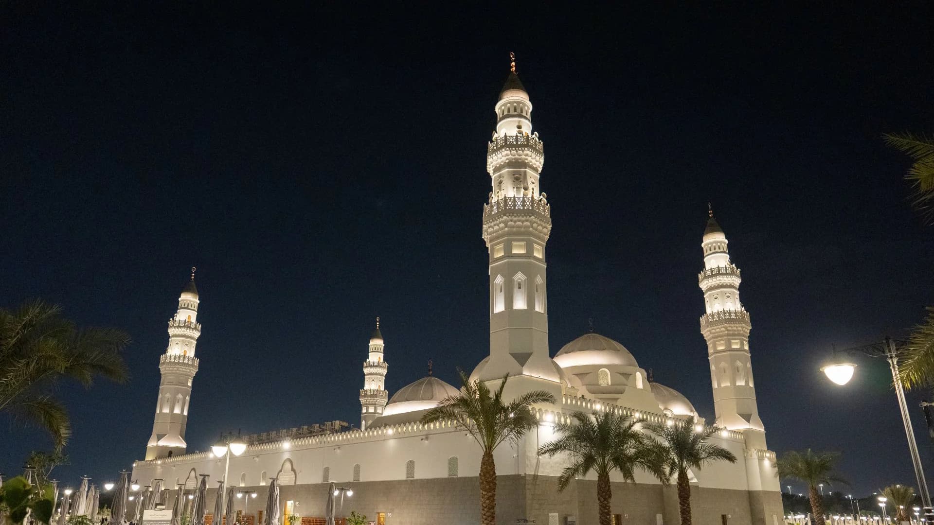 Hotel bintang 4 - transfer - tur wisata di Madinah