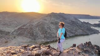 فئة الاصدقاء 8 اشخاص